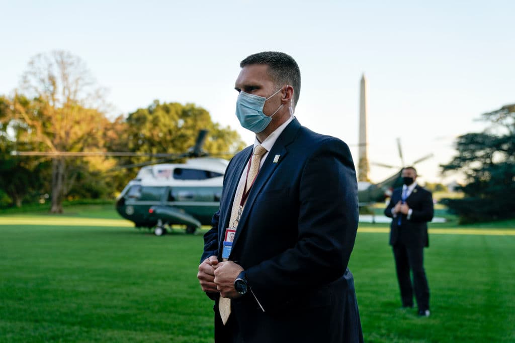 Hospedar a los agentes del Servicio Secreto en sus hoteles le reportó $240,000 a las empresas de Trump