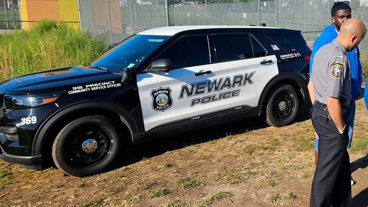 Niño de 2 años muere tras caída desde el piso 20 en un edificio de Newark.