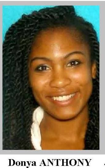 Donya Anthony se le denunció por maltrato animal.