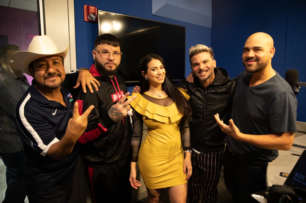 <b>Pedro Capó</b> está recibiendo gran reconocimiento por su éxito ‘Calma’ y junto a Farruko, reveló como surgió la colaboración.