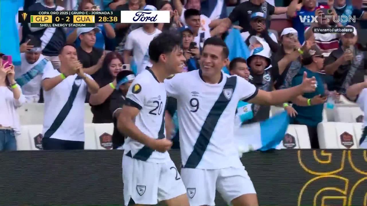 ¡Golazo de Olger Escobar! Guatemala hace el 2-0 ante Guadalupe