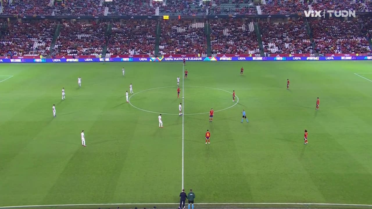 ¡Ambiente inmejorable! España recibe a Serbia