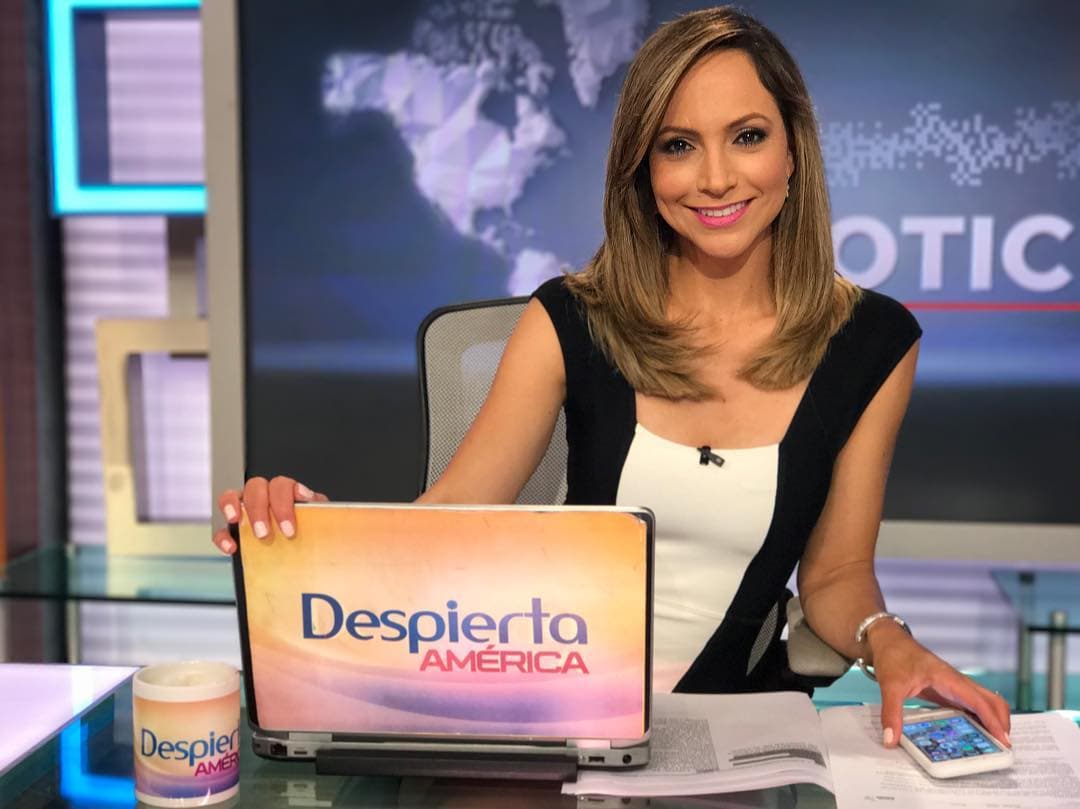 Satcha es inspiración para las mujeres que son madres y ejercen su profesión. En redes sociales constantemente le piden consejos para triunfar en ambas labores y ella más de una vez les ha dado consejos.
<br>