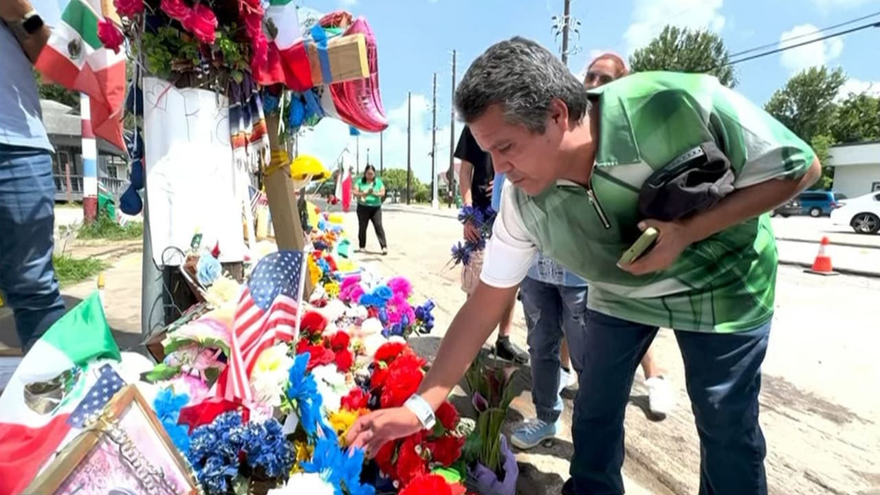 "Se te va a extrañar, mi amigo”: N+ Univision capta visita de José Trinidad Rojas al altar de Lorenzo Salgado, baleado por ICE