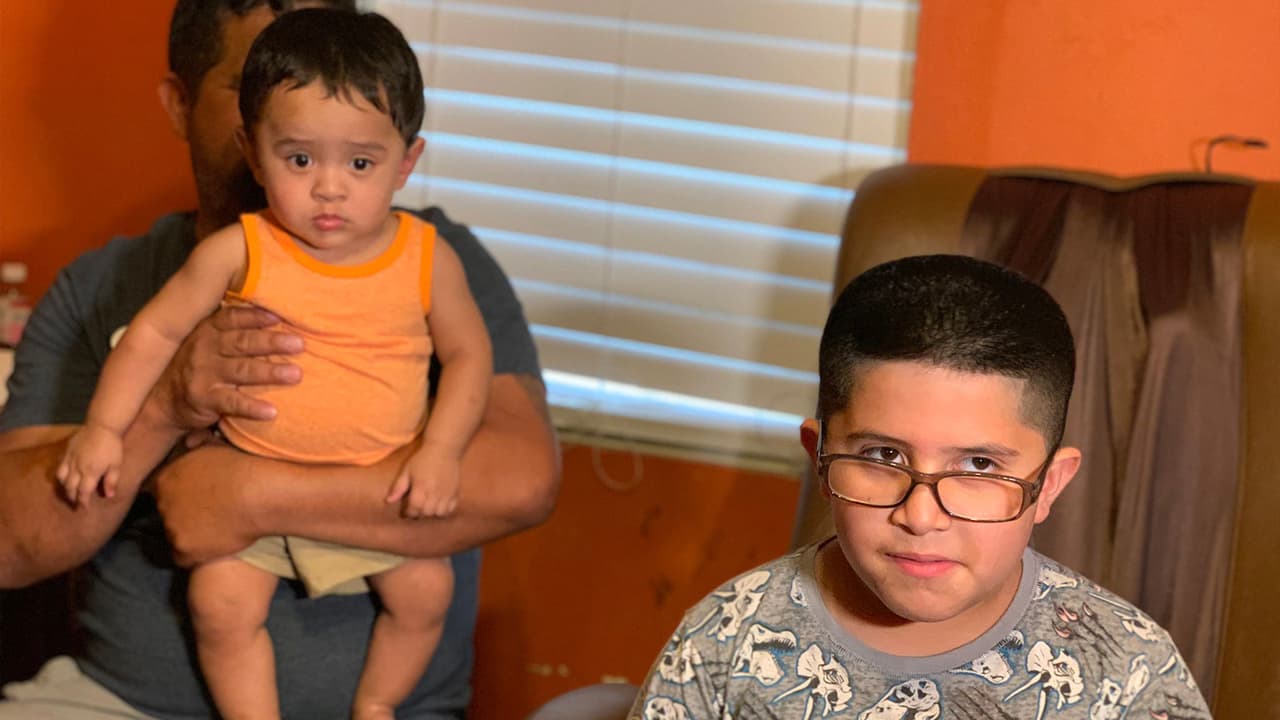 Pero aparte del cumpleaños de su hijo, ese mismo día Alfredo perdía a su esposa y madre de sus dos hijos, Juanita, por 
<a href="https://www.univision.com/temas/coronavirus">coronavirus</a>.