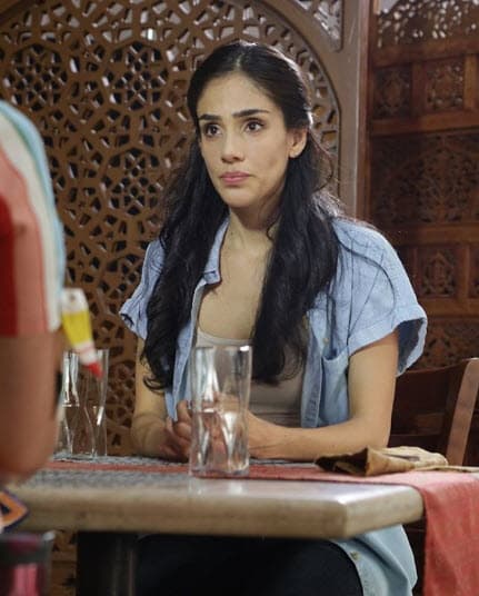 Y la actriz confesó recientemente que se siente más cómoda con la imagen sobria de Paulina: "Yo creo que yo soy más sobria, me gusta mucho la onda bohemia, me gusta mucho la moda de los ochenta", dijo en entrevista para Televisa Espectáculos el pasado 5 de septiembre.