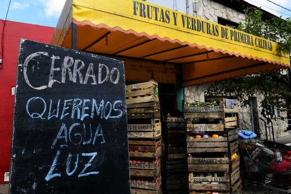 La presidenta Cristina Kirchner agradeció la solidaridad de la población durante un discurso en cadena nacional la noche del viernes en el que anunció una ayuda económica de alrededor de 350 millones de dólares para los damnificados.