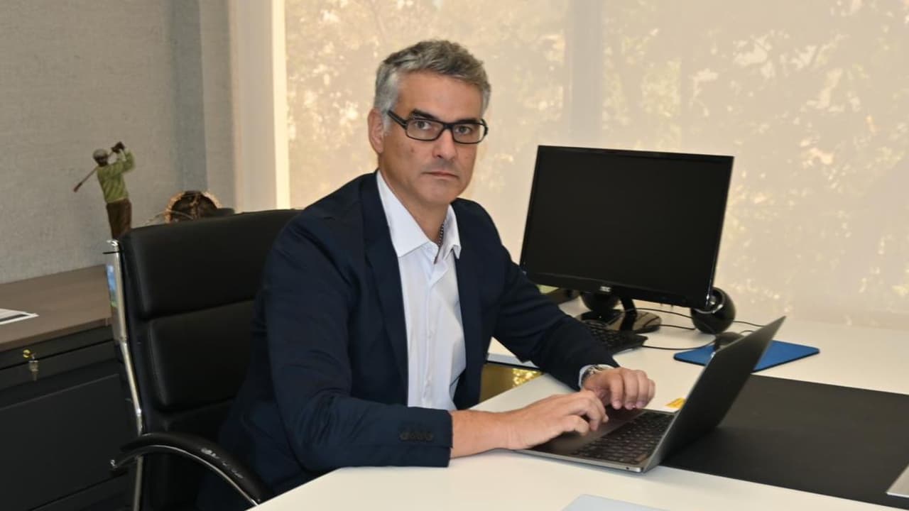 Oswaldo Pruna ha encontrado un éxito que es tan auténtico como el camino que ha elegido para lograrlo