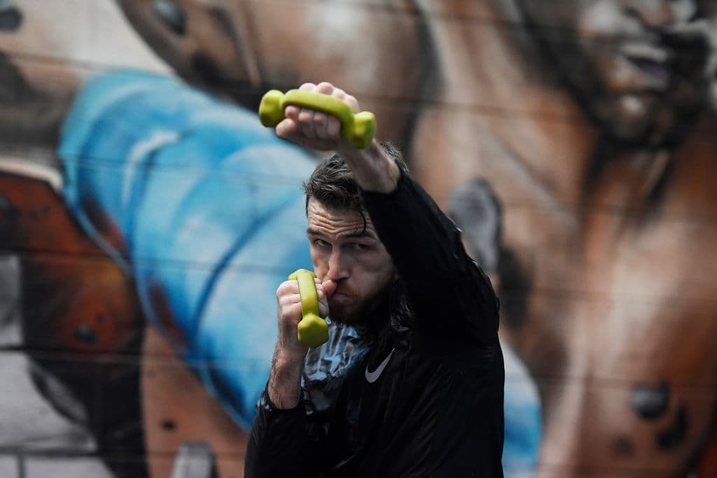 En junio de 2017, se confirma la unión de Callum Smith a la Wold Boxing Super Series, donde el ganador recibiría el Trofeo Muhammad Ali.