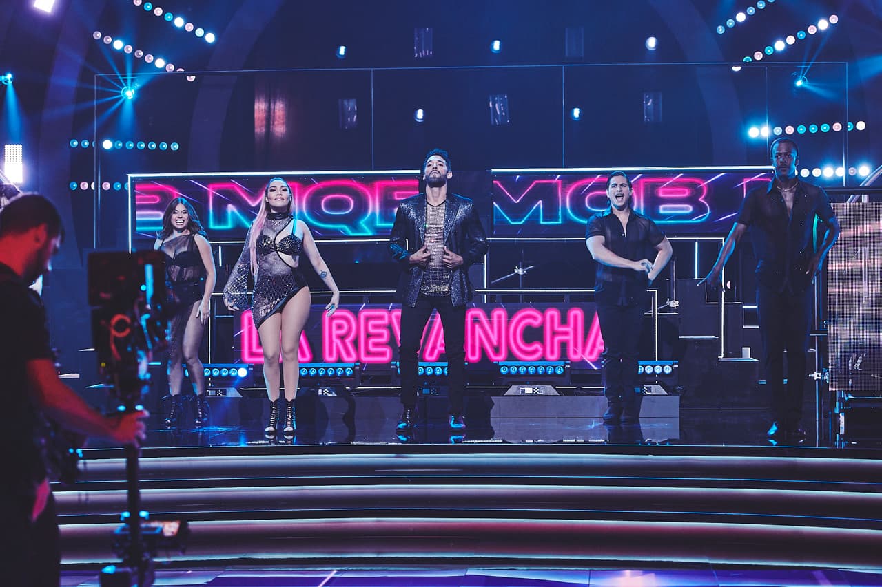 Este domingo se abrió la pista de Mira Quién Baila en su onceava temporada y desde el primer momento se dejó ver un alto nivel de competencia.