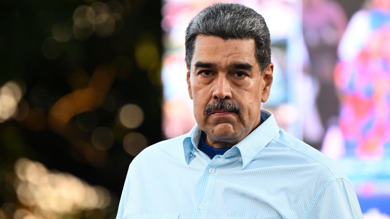 Maduro fue llevado al buque de guerra USS Iwo Jima y es trasladado a Nueva York, asegura Trump