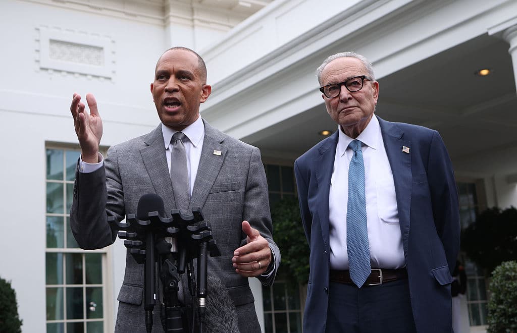 Cierre del gobierno: Trump repite la mentira de que los demócratas exigen seguro de salud para indocumentados