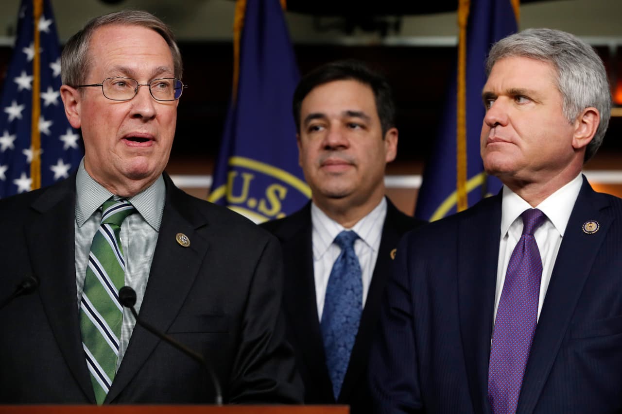 De qué se trata el proyecto de reforma migratoria republicano que cuenta con el respaldo del presidente Trump