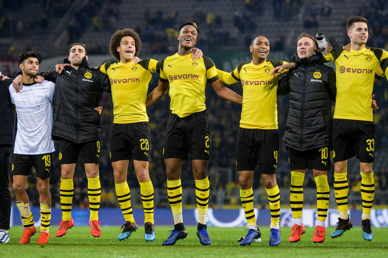 Borussia Dortmund levantó la copa en 1997.. Ahora bajo la dirección de Lucien Favre, y con buenos jugadores como Marco Reus, Mario Gotze Julian Brandt y Jadon Sancho, se espera que tengan buen performance.