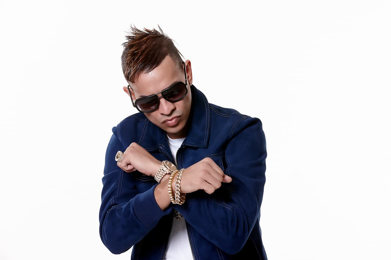 Y por último, no podemos olvidarnos de Plan B que llegarán con grandes éxitos como 'Si no le contesto' y 'Mi vecinita'.