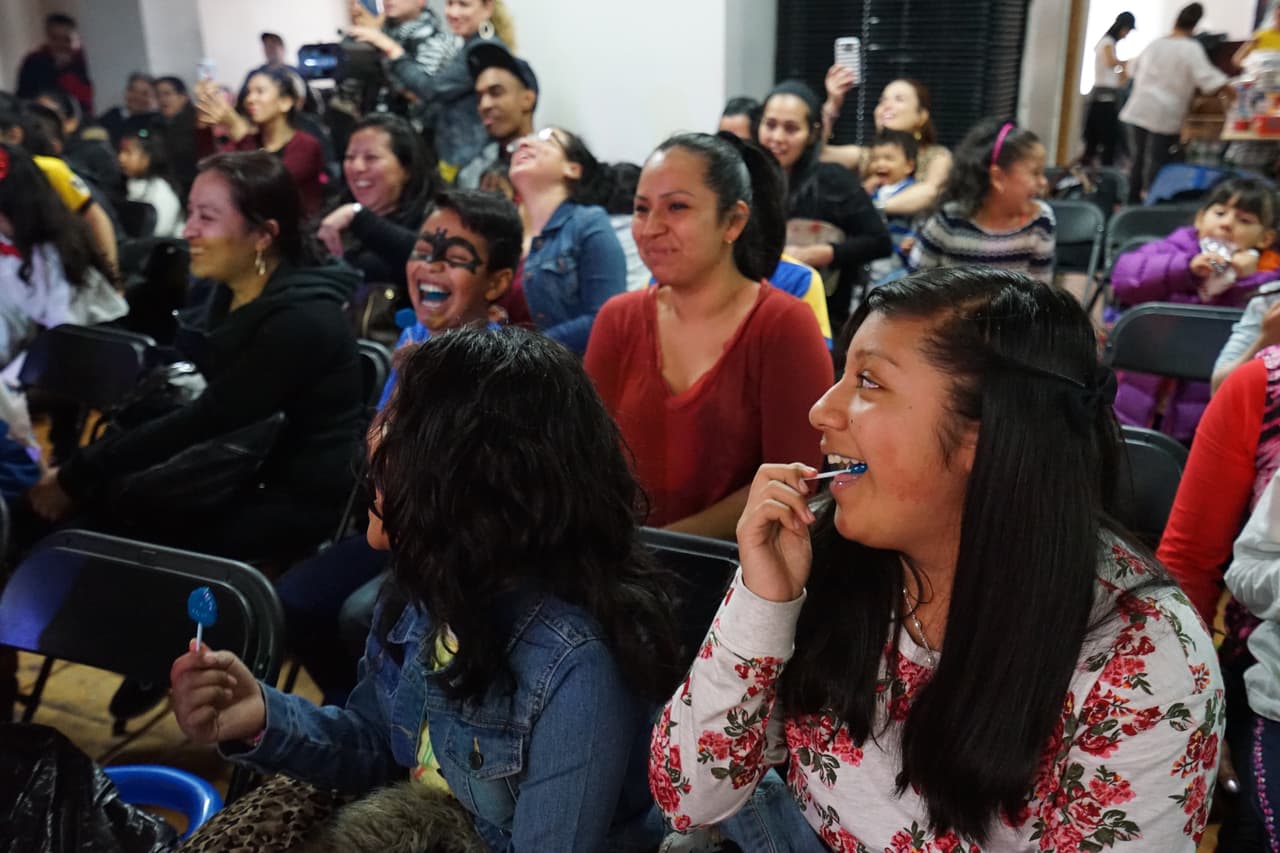 Un centenar de personas acudieron al evento.