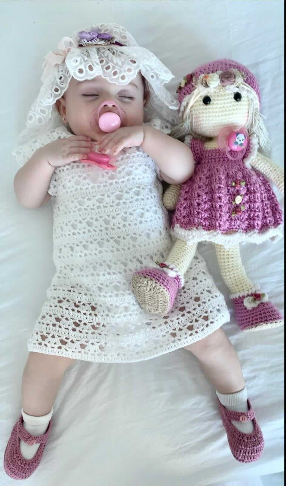 Para que nuestra presentadora Michelle Galván lograra completar este proceso con Megan fue importante comprender la importancia del descanso para un bebé. Es precisamente durante el descanso que el pequeño desarrolla su hormona de crecimiento y fortalece su sistema nervioso. Además, Grinberg explica que "el sueño durante el día es el complemento perfeto para el de noche (...) por eso es vital esa primera siesta en la que se desarrolla a nivel neurológico". 
<br>