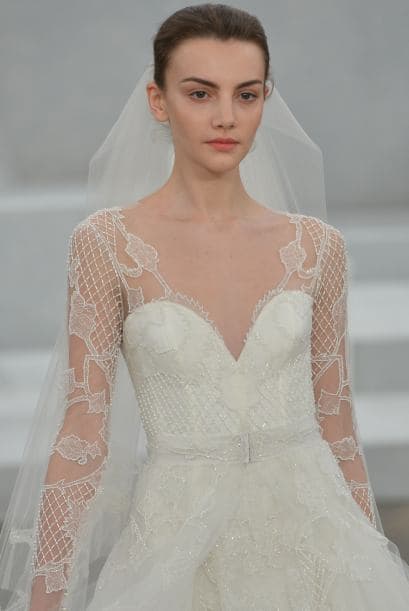 Aquí los mejores modelos del diseñador Monique Lhuillier.