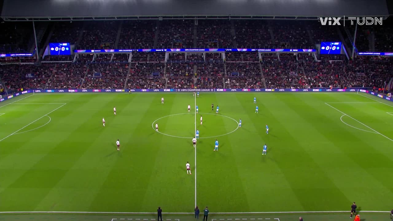 ¡Rueda el balón! Arranca el duelo entre PSV y Napoli