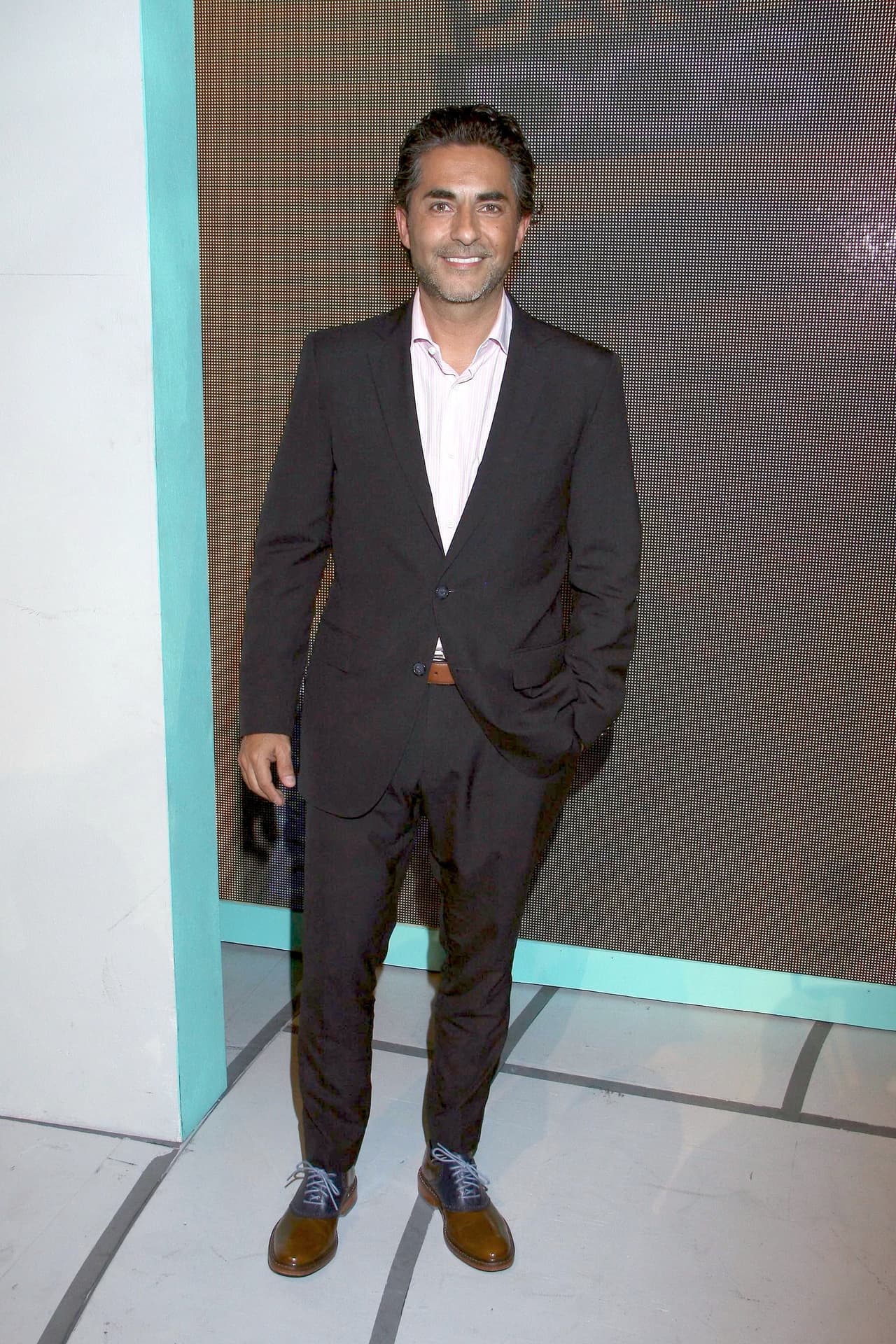 <b><a href="http://www.univision.com/temas/raul-araiza">Raúl Araiza</a></b> ya confirmó su participación para estar en 'Un papá a toda madre', lo cual lo tiene feliz, pues es algo que él buscaba hace tiempo atrás.