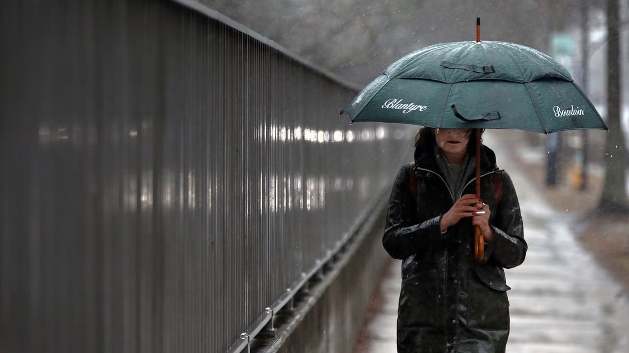 Lluvias, nevadas y fuertes vientos: poderoso río atmosférico amenaza la costa oeste de EEUU