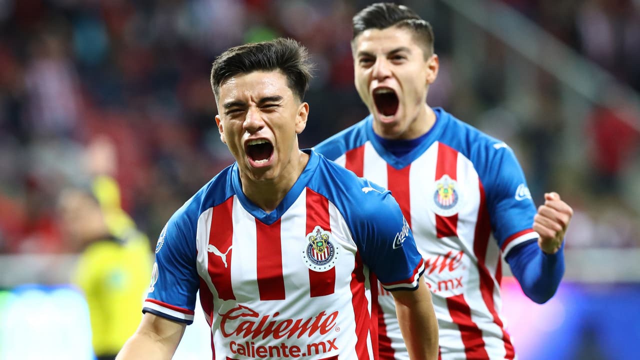 Magia del 'Nene' Beltran en triunfo 2-1 de Tapatío sobre Correcaminos