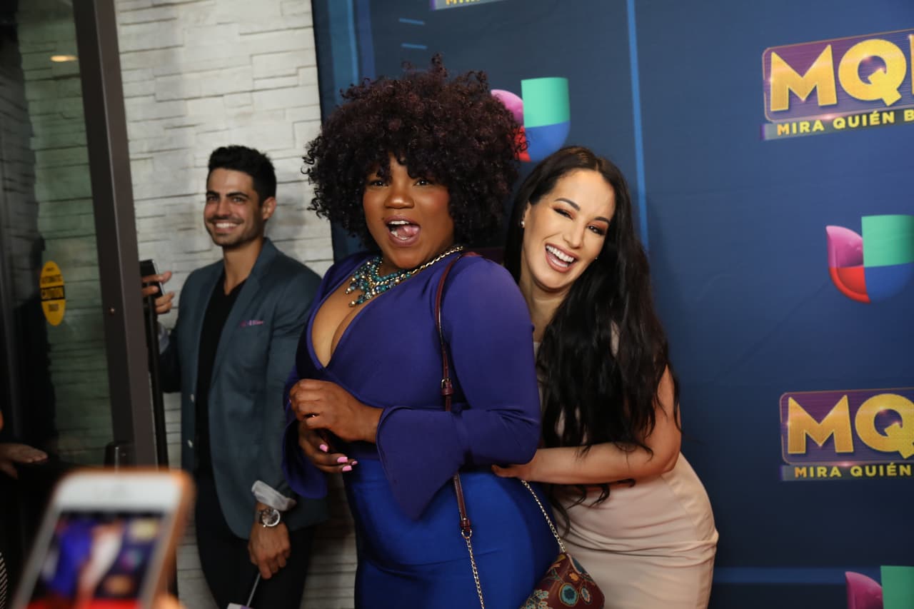 Victoria 'La Mala' y ChikyBombom no pararon de reír frente a las cámaras.