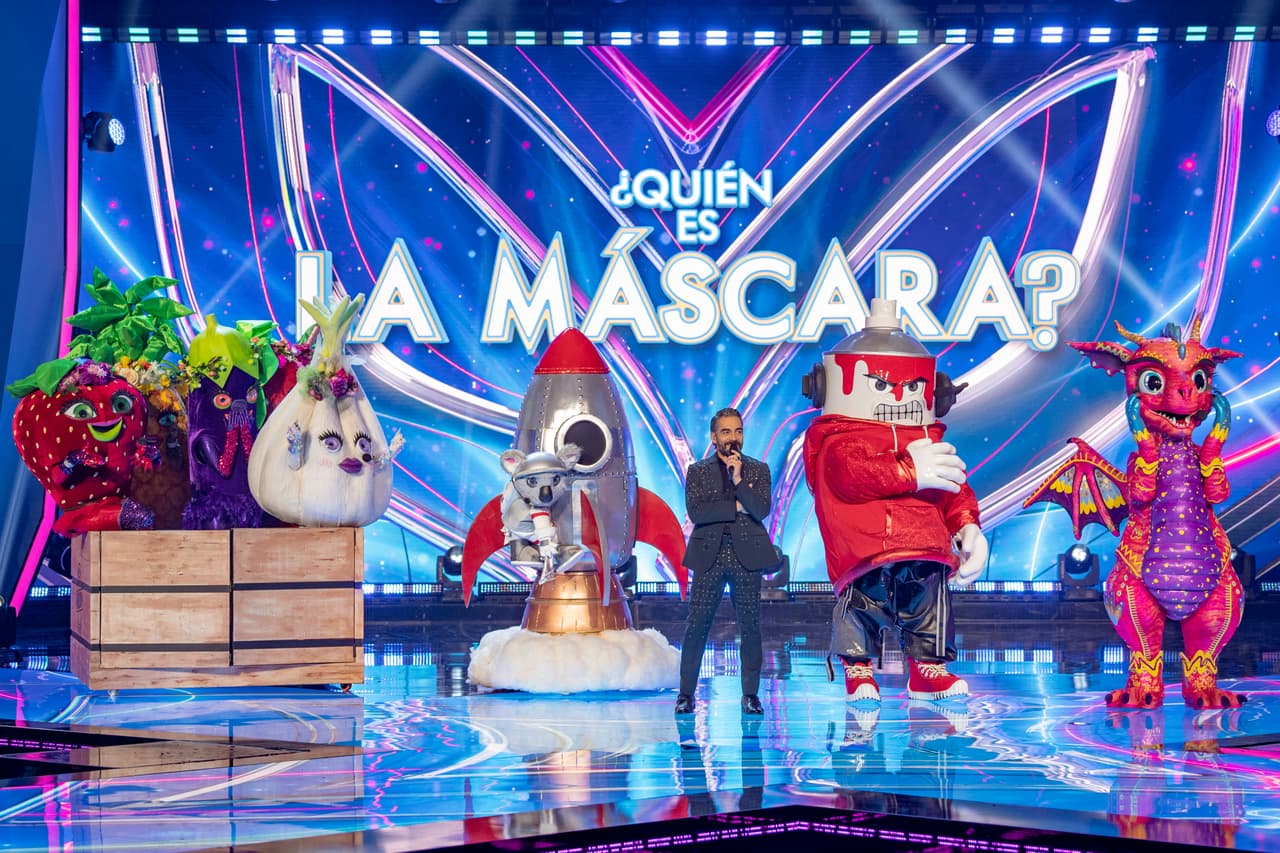 En esta ocasión las reglas cambiaron, ya que los ocho personajes que todavía quedaban en competencia tuvieron que enfrentarse en dos combates cuádruples, para que al final de cada ronda uno de ellos fuera salvado por los investigadores y otros dos por los votos del público. La votación final enfrentó a dos personajes y el perdedor tuvo que quitarse la máscara. Huacal, Koaláctico, Graffiti y Alebrije fueron los primeros en salir al escenario. 
<br>