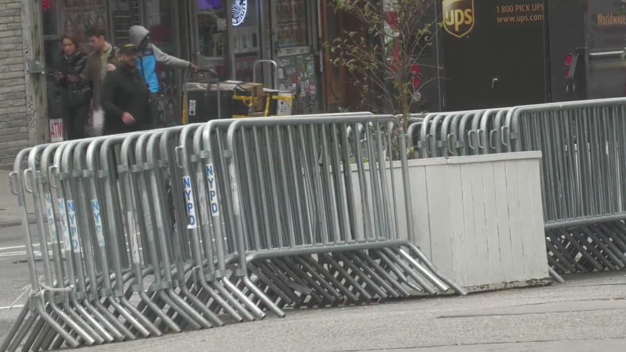 Refuerzan seguridad policial para el desfile de Halloween en la Ciudad de Nueva York