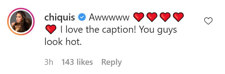 Otros familiares como su sobrina Chiquis Rivera reaccionaron a la fotografía de felicitación de cumpleaños de su 'tía' Giselle Soto: "¡Me encanta el texto! Ustedes se ven tan sexies".
<br>