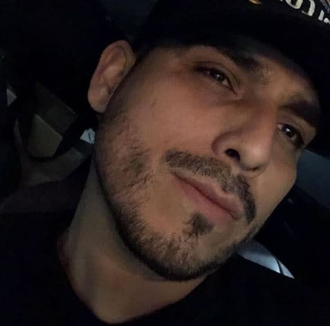 'Literalmente' es un album de estudio que fue producido en su totalidad por el propio Espinoza Paz.