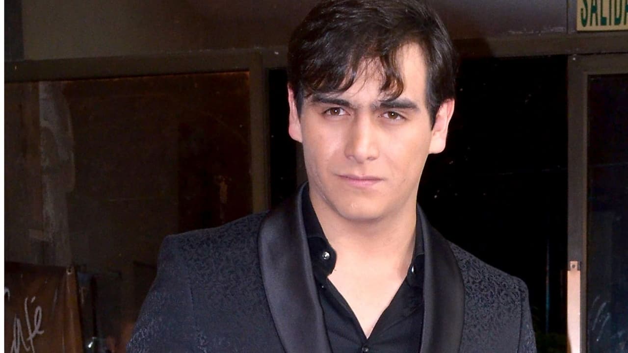 Julián Figueroa aclara si tuvo una recaída en las adicciones y está en un centro de rehabilitación