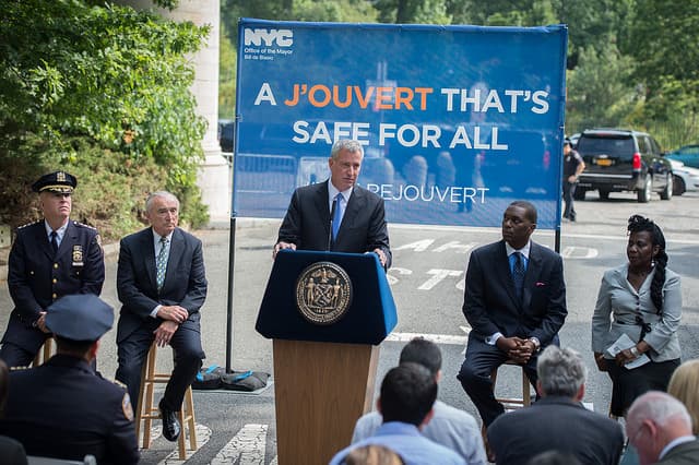 Alcalde anuncia “presencia masiva” del NYPD en el carnaval caribeño J’Ouvert