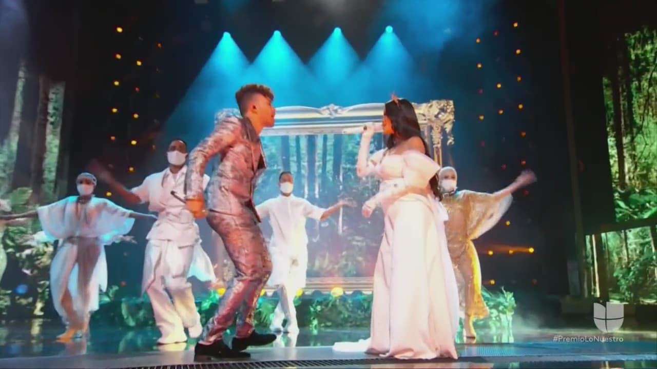 Juntos interpretaron el tema que da título al álbum 'Antes que salga el sol'.