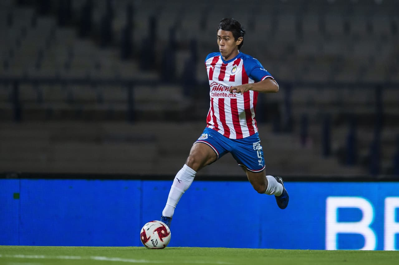 J.J. Macías hace el gol más rápido en un Clásico Nacional