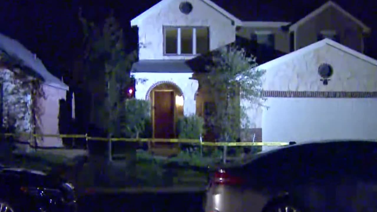 Una mujer embarazada es baleada cuando unos sospechosos invadieron una casa