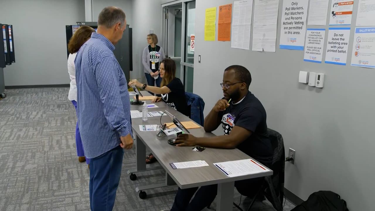 En el caso de la inmigración, los votates latinos de Georgia también tendrán presente 
<b>lo vivido durante la presidencia de Donald Trump entre 2016 y 2020</b>, y particularmente lo que sucedió con la llegada de Biden a la Casa Blanca, dijo Adelina Nicholls, directora ejecutiva de la Alianza Latina de Georgia por los Derechos Humanos (GLAHR, por sus siglas en inglés).