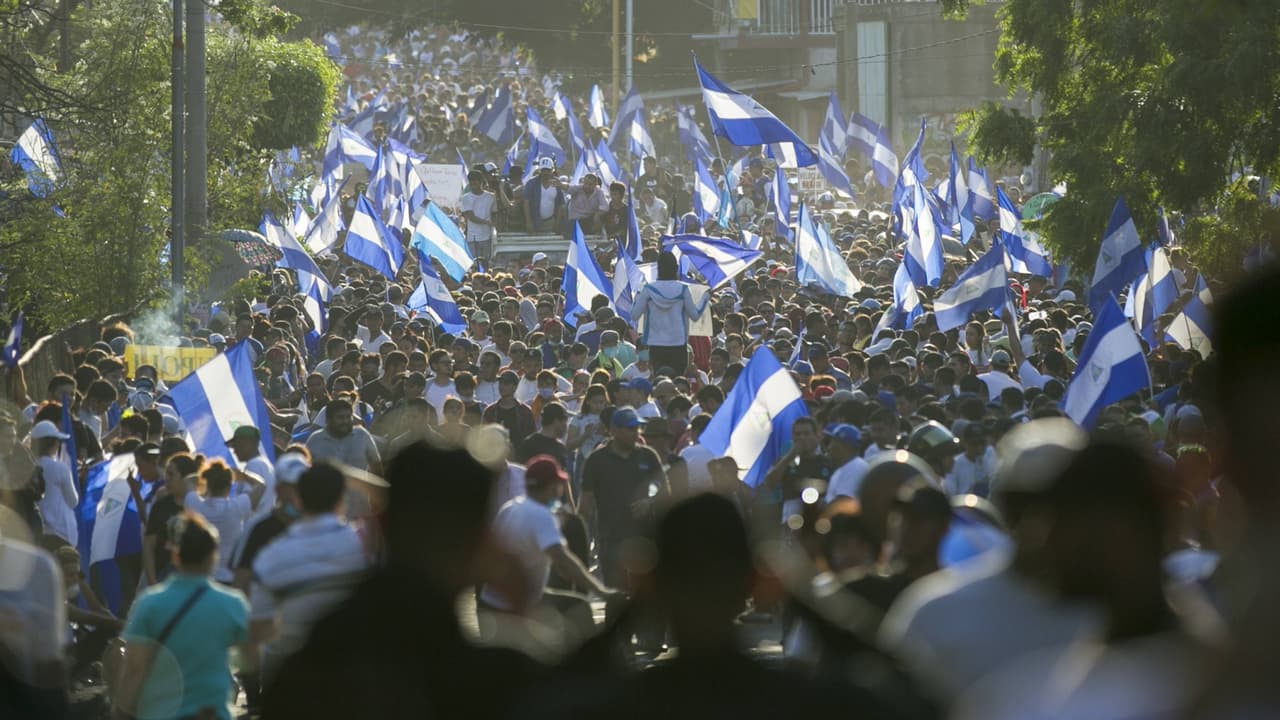 Decenas de miles marchan contra la represión de Daniel Ortega, en una jornada histórica en Nicaragua