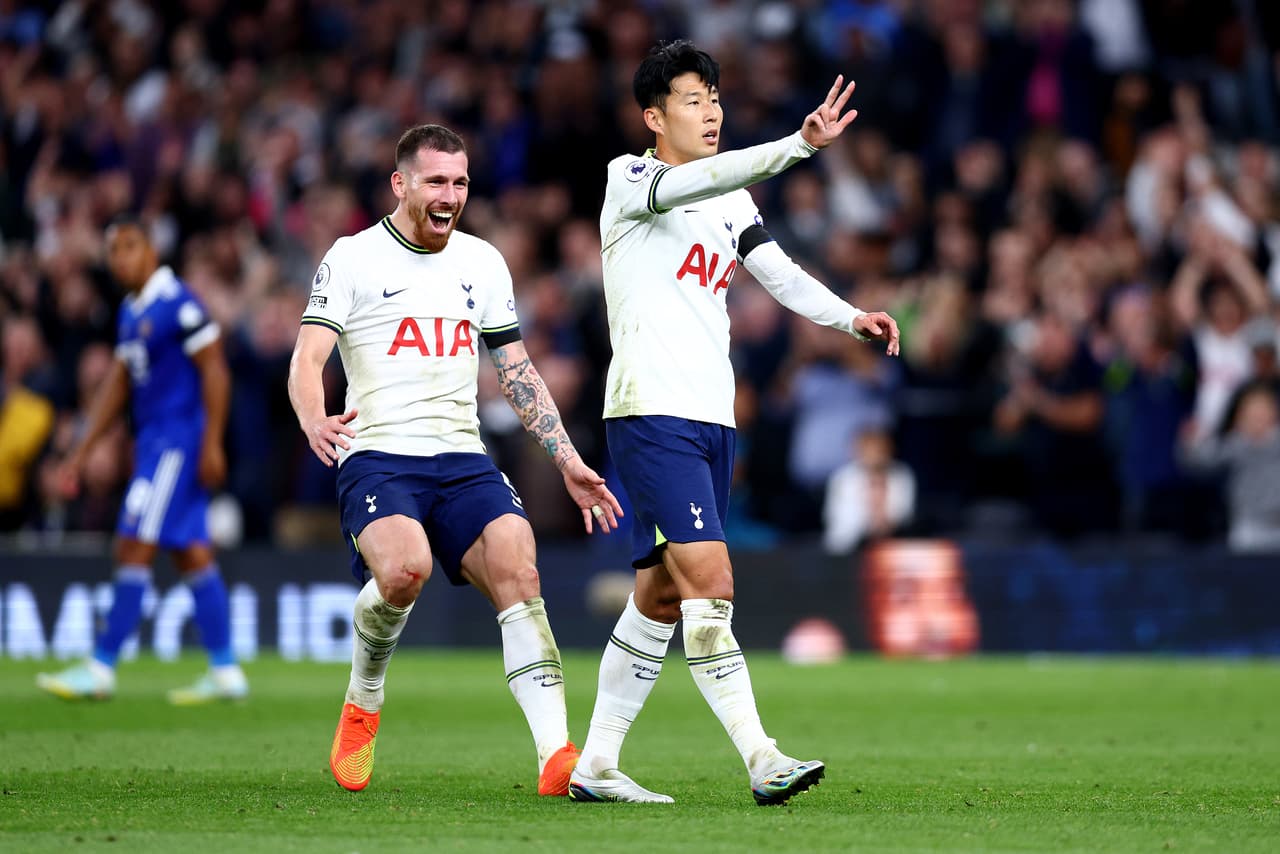 Tottenham humilló 6-2 al Leicester City con hat-trick de Heung-Min Son y goles de Harry Kane, Eric Dier y Rodrigo Bentancur; Youri Tielemans y James Maddison anotaron para los Foxes.