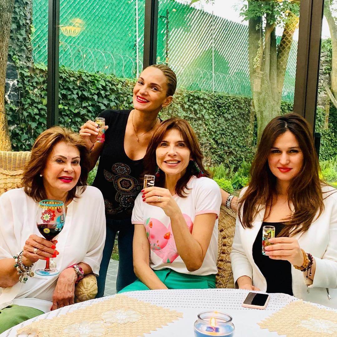 También destacó que será en el tercer capítulo de su libro donde abordará el tema del cáncer de seno, así como el proceso que vivió "hasta esta Lorena sobreviviente".