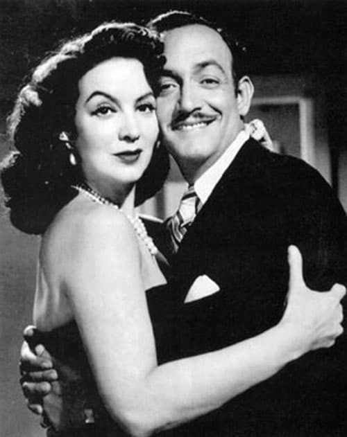 La vida de
<b><a href="https://www.univision.com/temas/maria-felix">María Félix</a></b> estuvo llena de glamour y fama, pero también de desamor y tragedias.