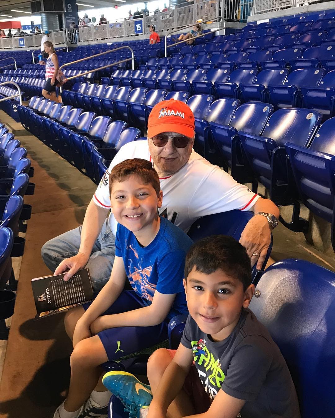 Aunque Raúl aún no es papá, tiene la fortuna de tener el amor de sus dos sobrinos.