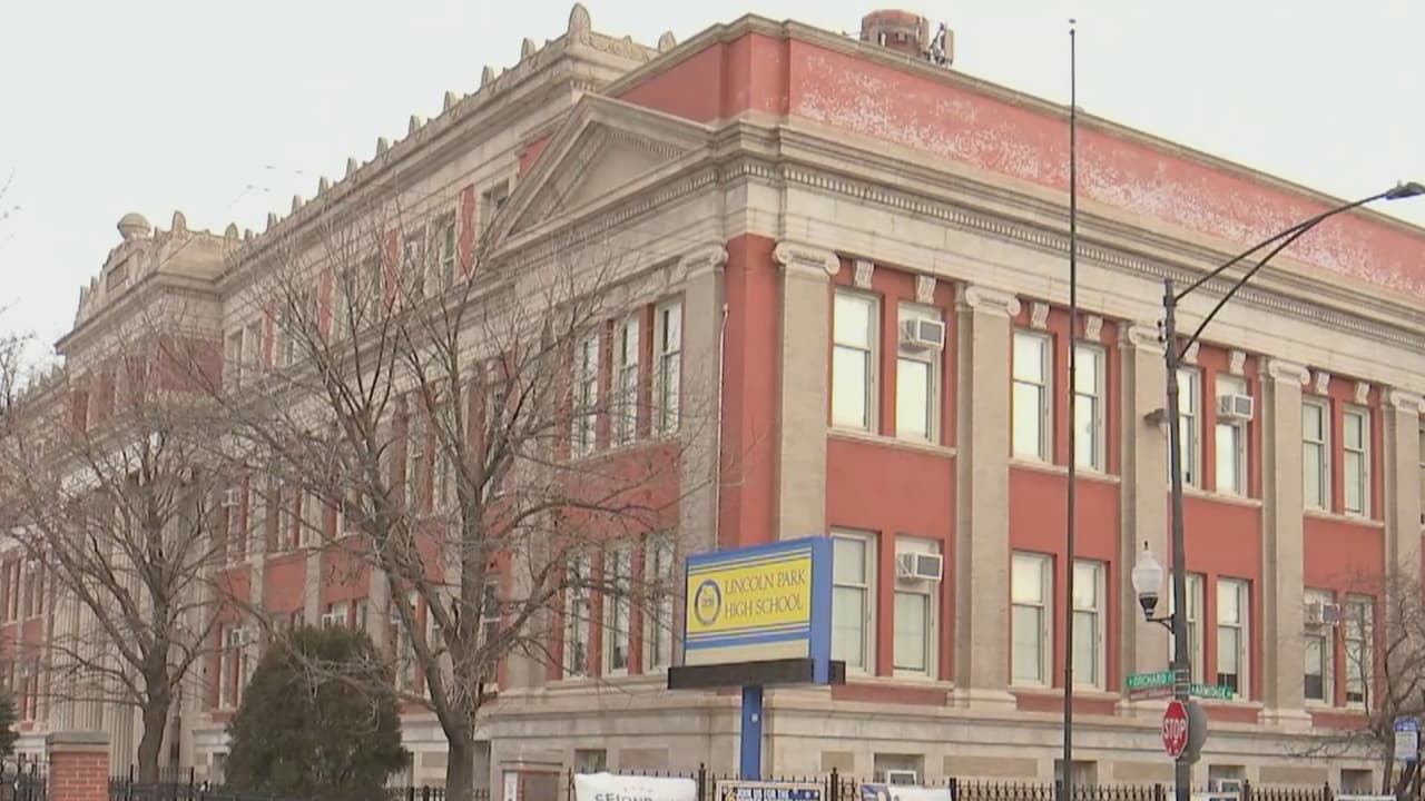 Demanda dice que Secundaria Lincoln Park falló en proteger a estudiante frente a supuesta agresión sexual