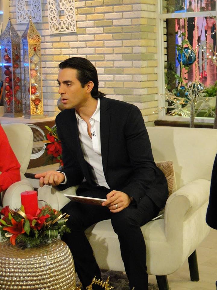 Tenemos el honor de estar con Ernesto D´Alessio, como conductor invitado de Hoy.