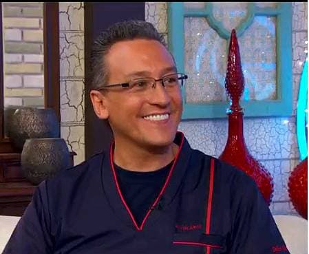 En la Cadena de Ayuda de Hoy nos visita el Dr. Juan Álvarez Nieto, Cirujano Dentista.