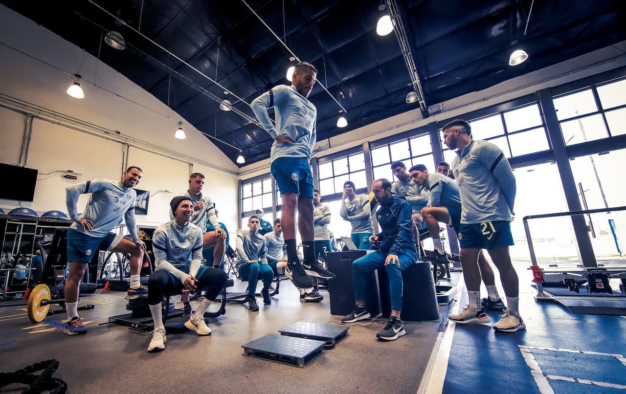 América regresa a trabajar con refuerzos y posibles salidas