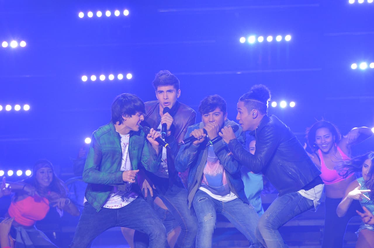 La semifinal de La Banda no estuvo apta para cardíacos. Johann se fue, Laura lloró y los Storm Troopers metieron más miedo que los jueces. Reik y Luis Coronel fueron los inviitados de la noche. Y conocimos al cuarto juez.