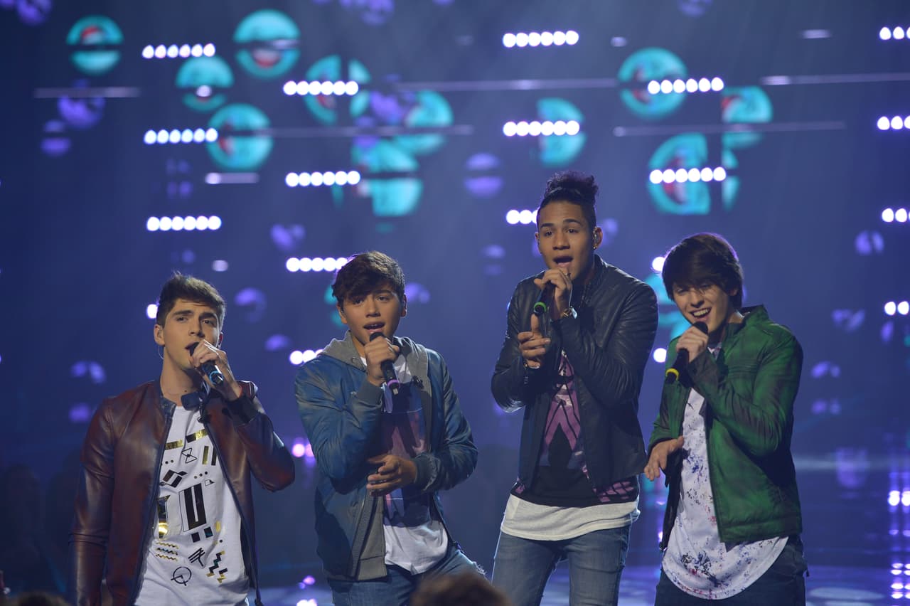 La semifinal de La Banda no estuvo apta para cardíacos. Johann se fue, Laura lloró y los Storm Troopers metieron más miedo que los jueces. Reik y Luis Coronel fueron los inviitados de la noche. Y conocimos al cuarto juez.