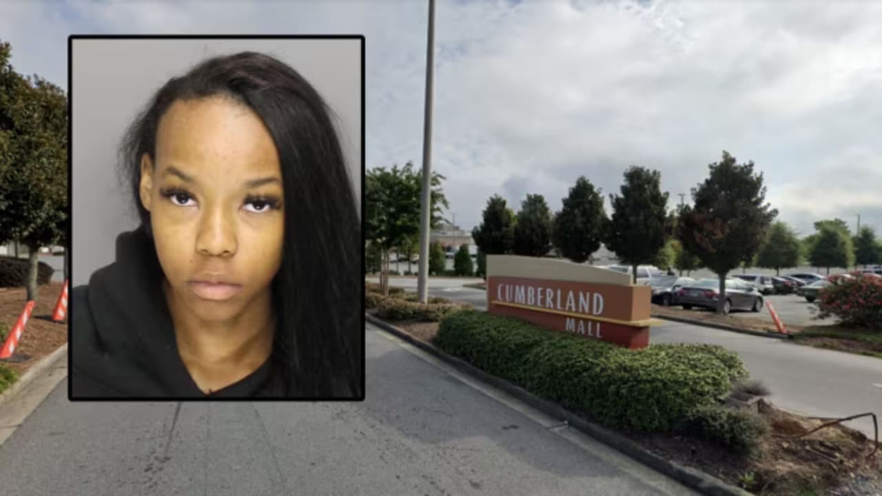 Arrestan a adolescente que presuntamente atropelló intencionalmente y mató a una mujer en centro comercial de Cobb