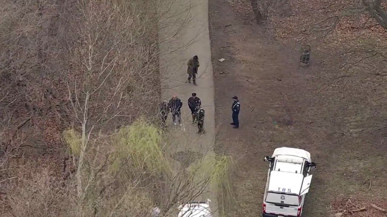 Investigan tras el hallazgo del cuerpo de una mujer en estanque del parque FDR en Filadelfia
